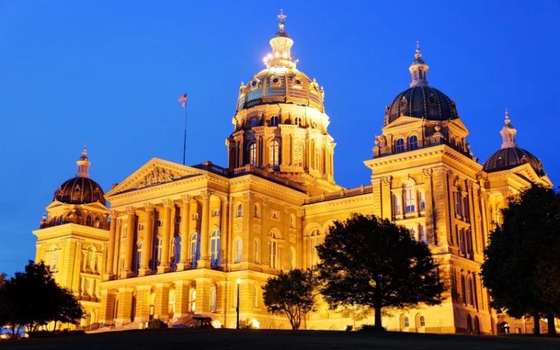 Temperatures in Des Moines, Iowa, were a balmy 5.4 degrees warmer than the city’s average over the last 30 years.